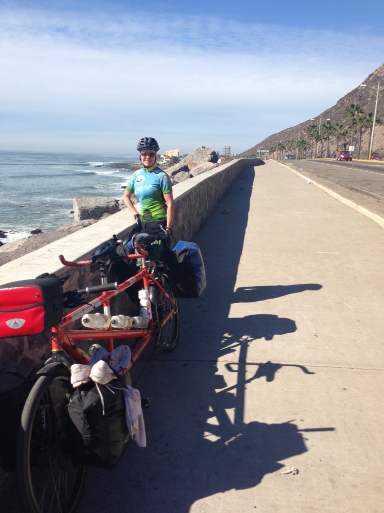 Wide shoulders on the way from Tijuana to Rosarito