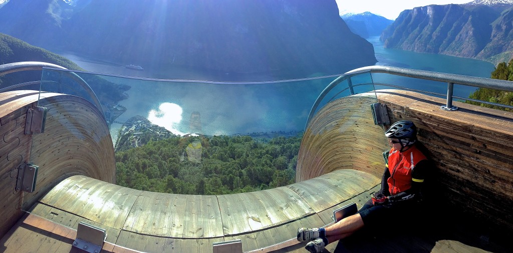Stegastein has a great lookout platform so you can see the fjords from an unhindered view!