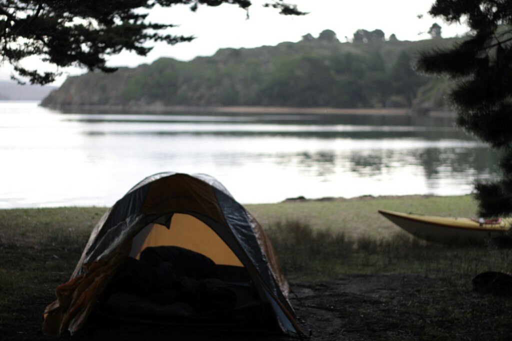 There is a sheltered landing for the camping at
