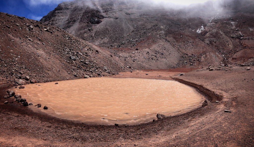 Just above Refugio Whymper is a lagoon...  I'm not sure it was worth the visit.