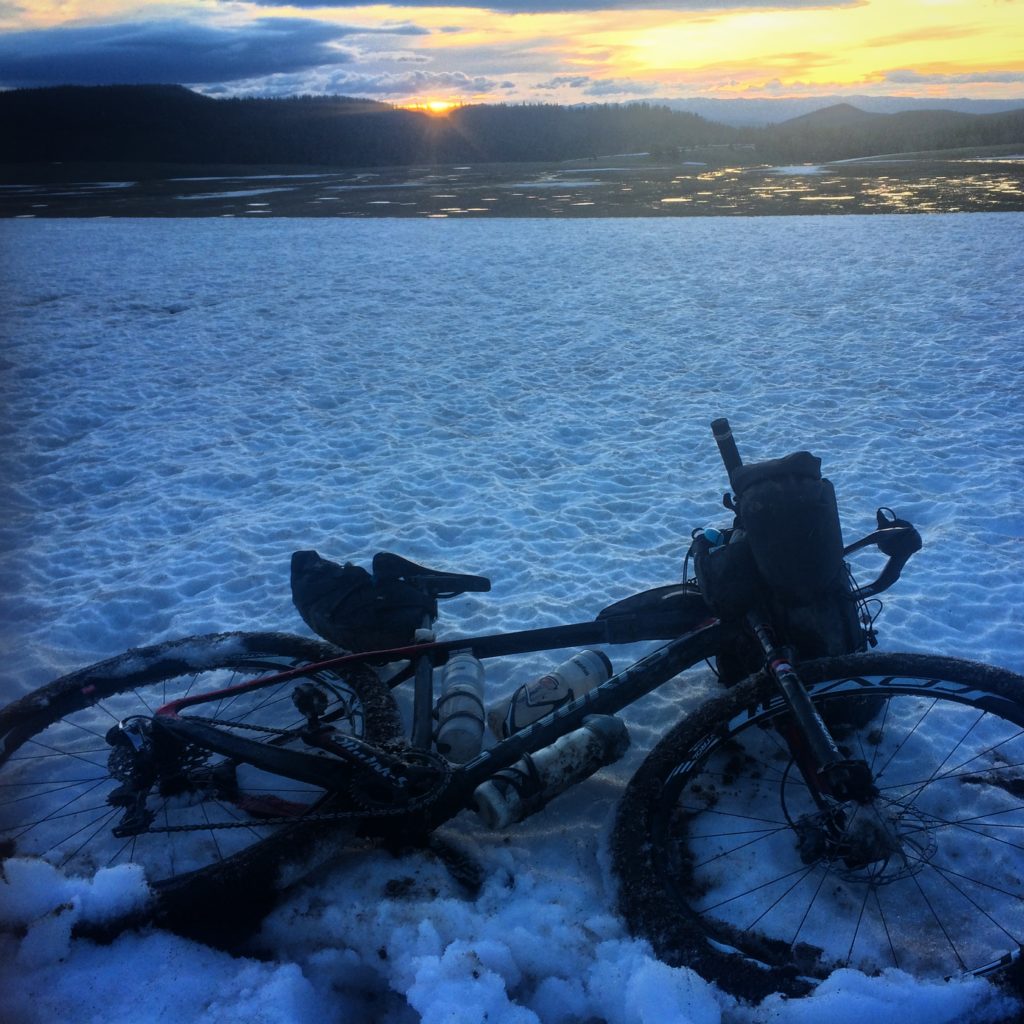 Between Lava Mountain Lodge and Pinedale - a long section of snow push.